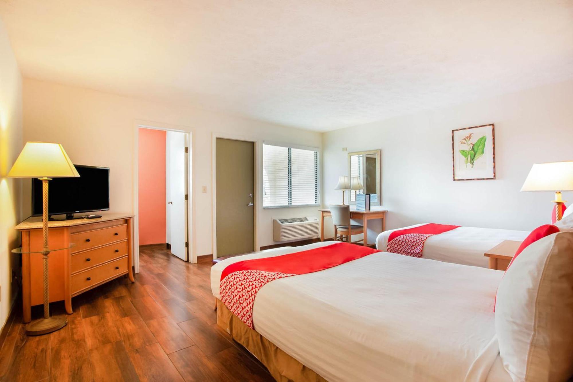 Oyo Waterfront Hotel- Cape Coral Fort Myers, Fl Extérieur photo