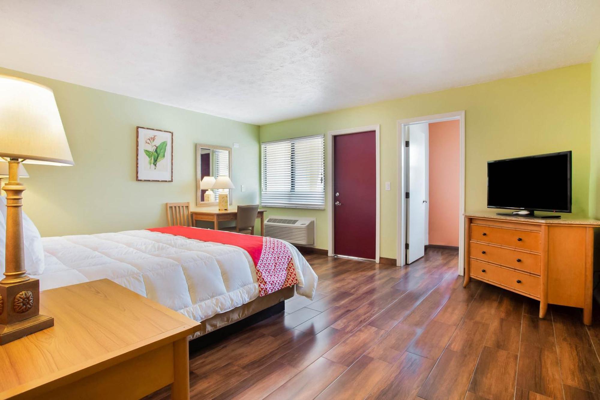 Oyo Waterfront Hotel- Cape Coral Fort Myers, Fl Extérieur photo