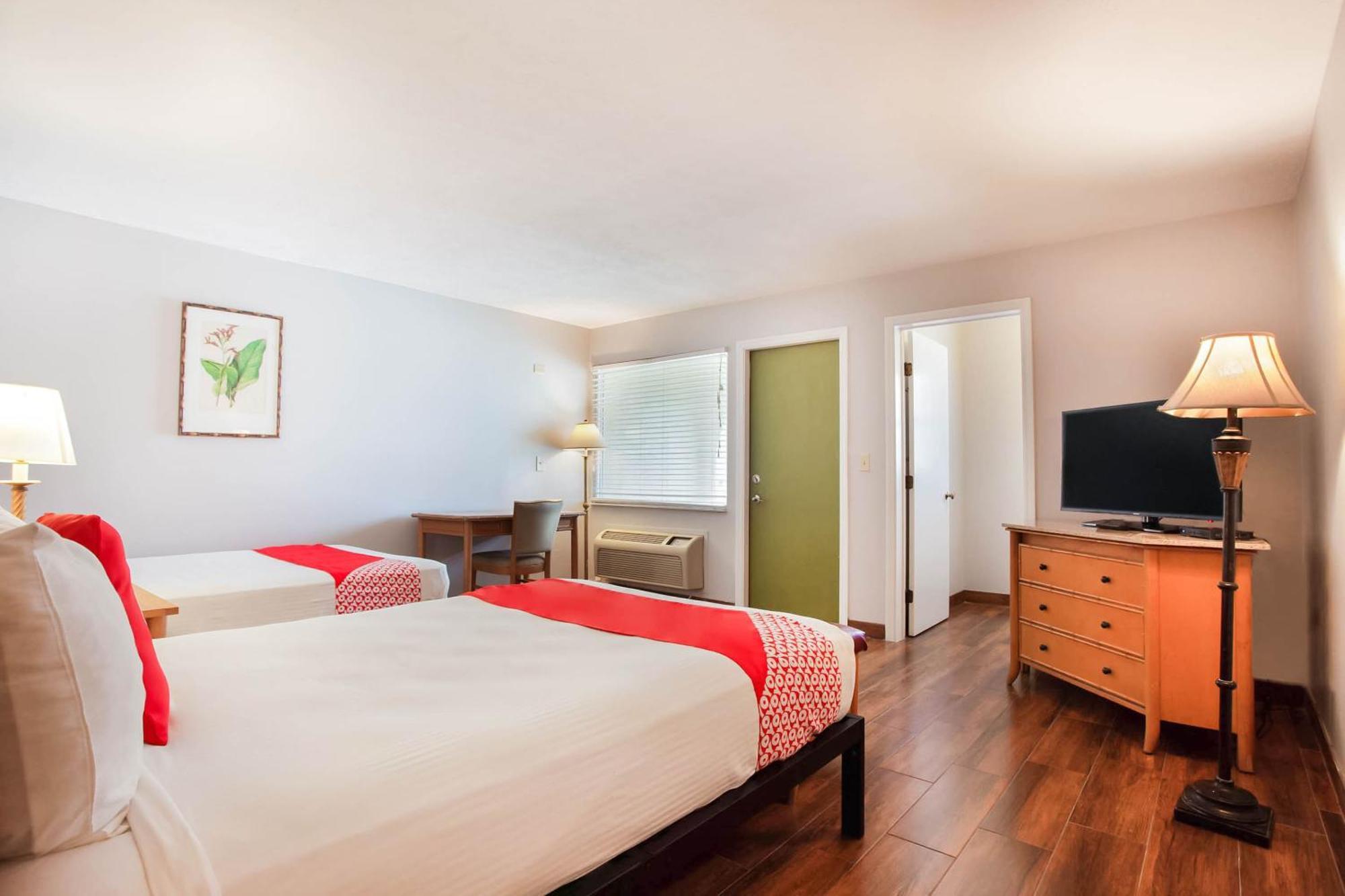 Oyo Waterfront Hotel- Cape Coral Fort Myers, Fl Extérieur photo