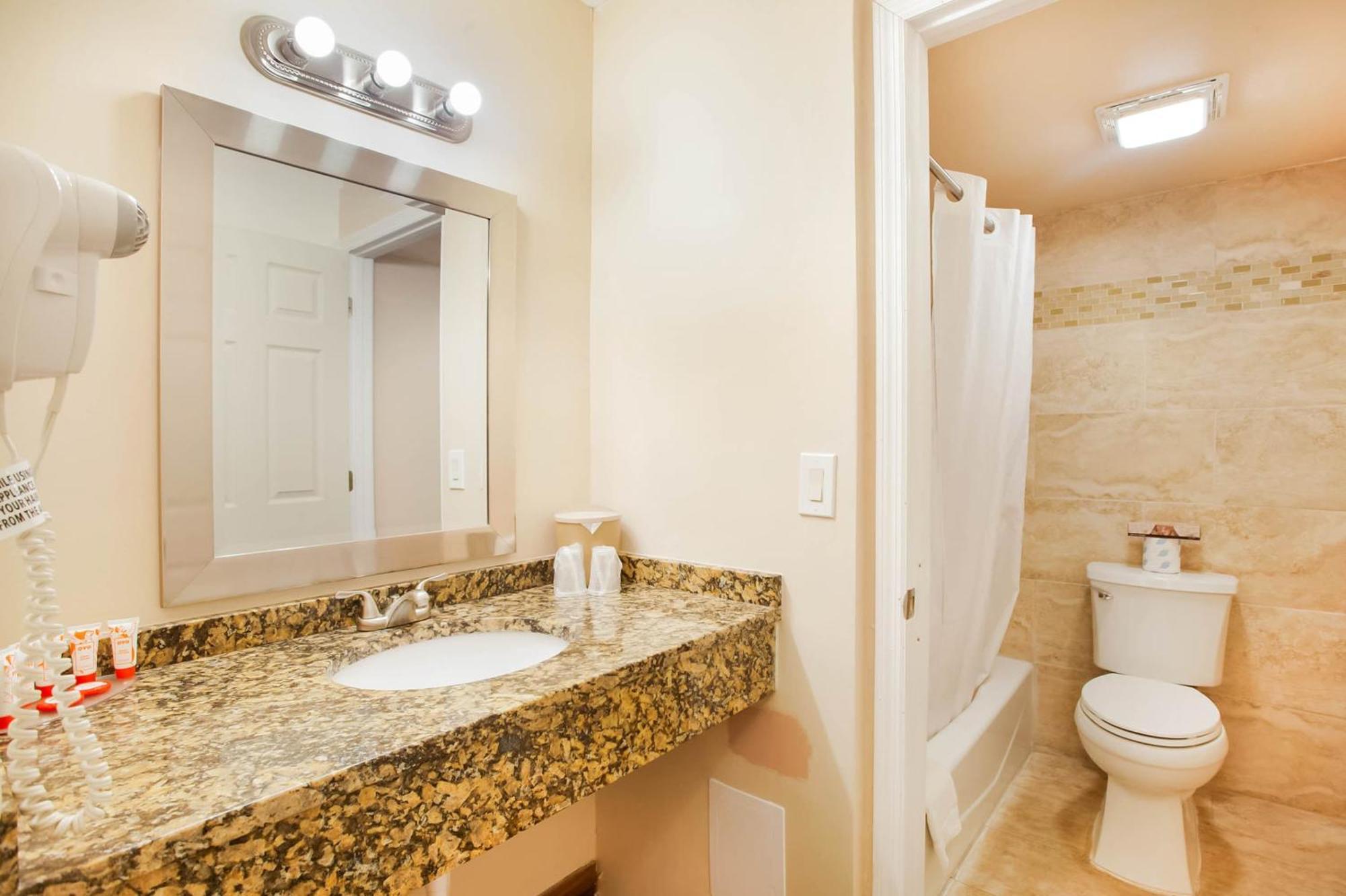 Oyo Waterfront Hotel- Cape Coral Fort Myers, Fl Extérieur photo