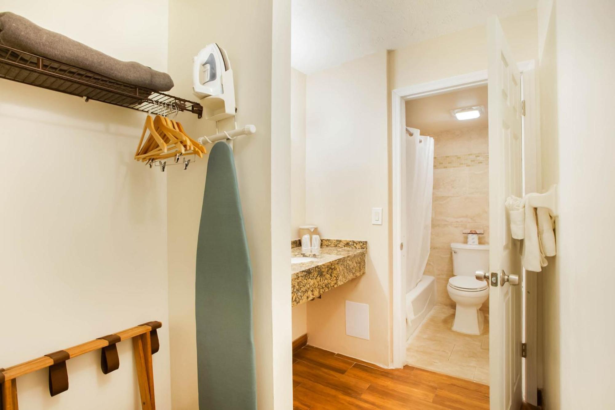 Oyo Waterfront Hotel- Cape Coral Fort Myers, Fl Extérieur photo