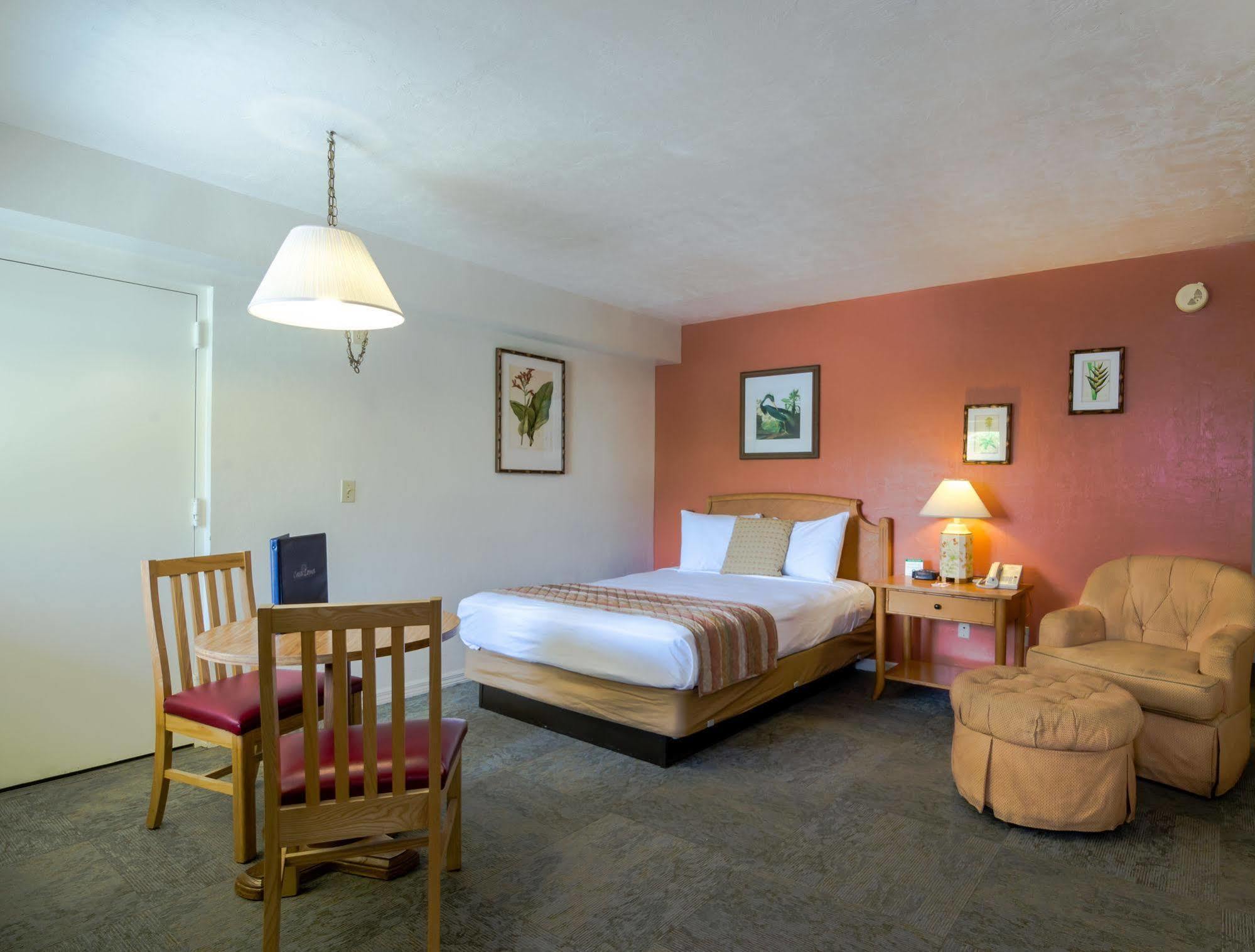 Oyo Waterfront Hotel- Cape Coral Fort Myers, Fl Extérieur photo